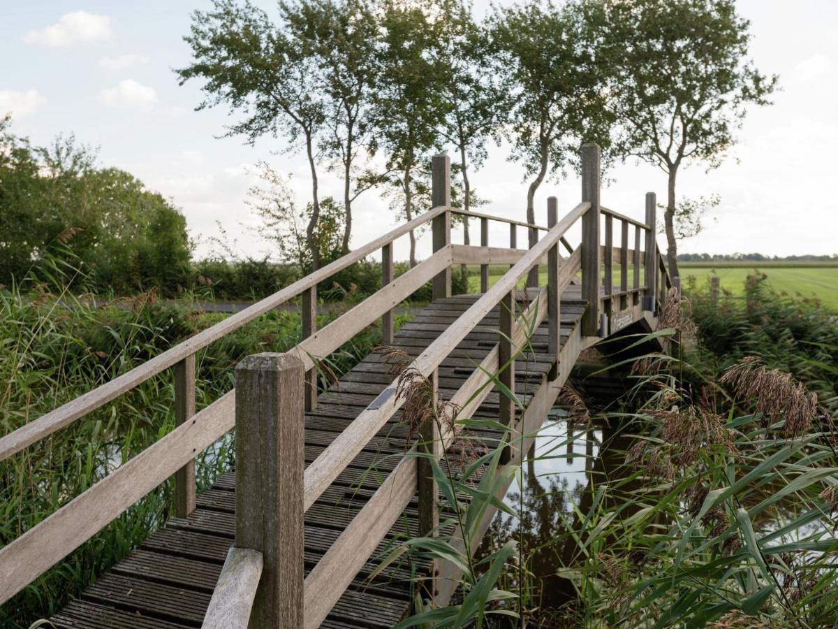 Apartment In Sint Maartensbrug With Garden Exterior foto
