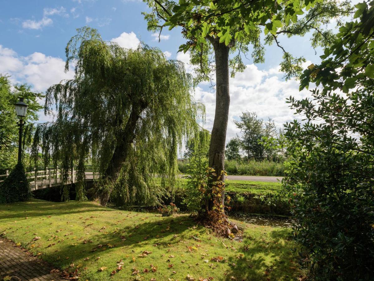 Apartment In Sint Maartensbrug With Garden Exterior foto
